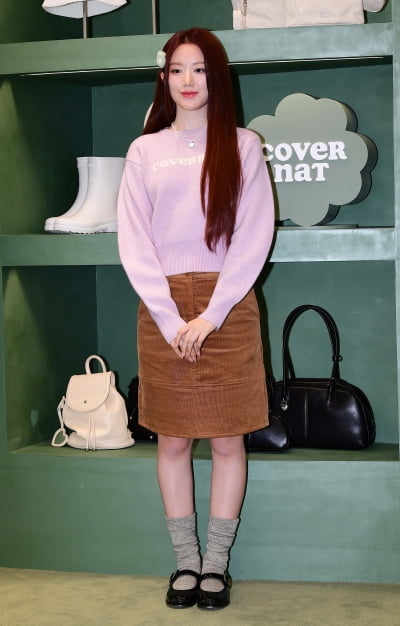 (여자)아이들 슈화, 가을 인형의 미소[TEN포토]