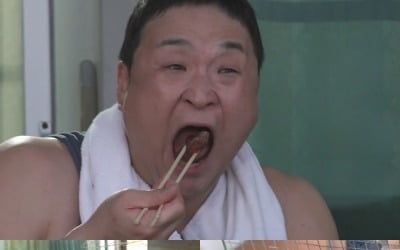 구성환, 먹성 여전하네…땀 뻘뻘 낭만 바비큐에도 '행복 미소' ('나혼산')