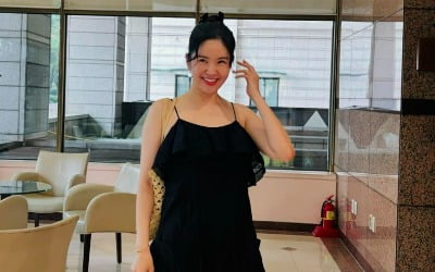 장영란, 아들 여친 긴장해야겠네…여행룩은 120만원 신발+255만원 가방으로 완성