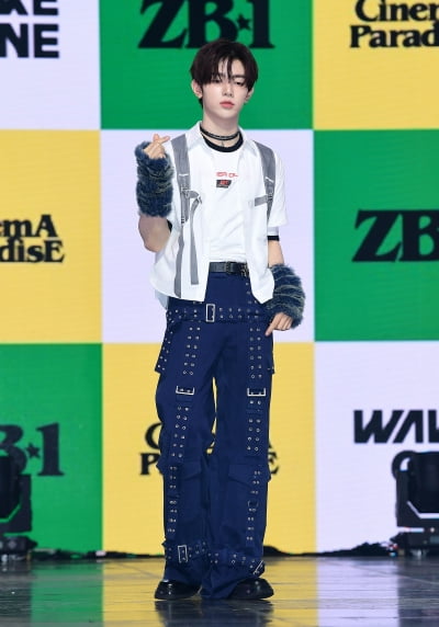 제로베이스원 장하오, 강렬한 표정에 여심흔들[TEN포토]