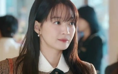 Shin Min-a, I got a bouquet for my ex-boyfriend's wedding