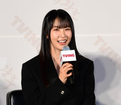 정유미, 수위 높은 노출...부담감은 컸지만 드라마 필요장면이라[TEN포토]