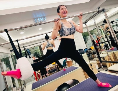'한의사♥' 장영란, 뱀피무늬 탑 입고 다리 찢기…운동하랴 밥하랴 '목동 슈퍼맘'