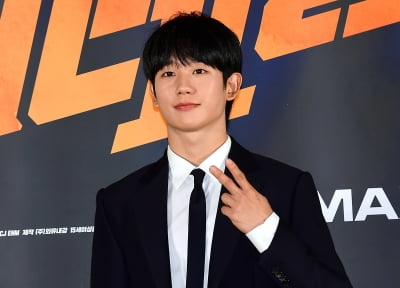 チョン・ヘイン、国内外ファンと特別な時間を共有するファンミーティングツアー開催