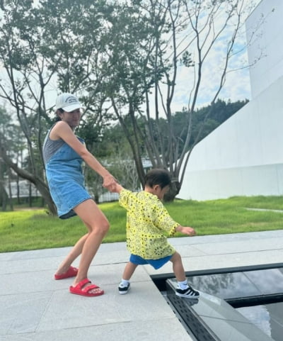 내 근황 온통 이래…'♥치과의사' 전혜빈, 극한 육아가 일상인 아들맘