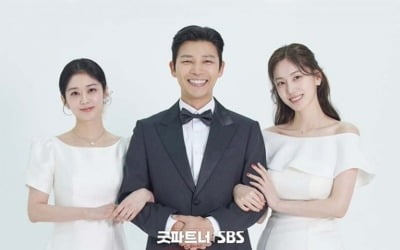 본처와 내연녀의 동반 웨딩…'불륜남' 지승현, 장나라·한재이 사이서 '활짝' ('굿파트너')