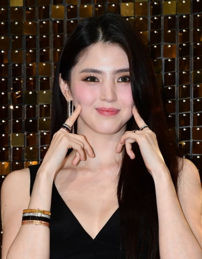 한소희, '재밌네 대첩·친모 구속'에도 꿋꿋…동성 멜로·혹평 만회 숙제 남았다[TEN피플]