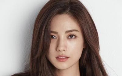 [공식] '파격 노출+흡연' 나나도 품었다…서예지 이어 써브라임과 전속 계약
