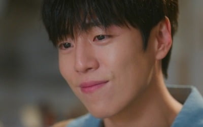 [종합] 이현우, 신현빈과 연인 관계였나…수상한 문자 보내 긴장감 고조 ('신데렐라')
