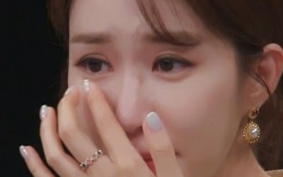 "TAEHEE and JIHYUN, pretty things are a season"