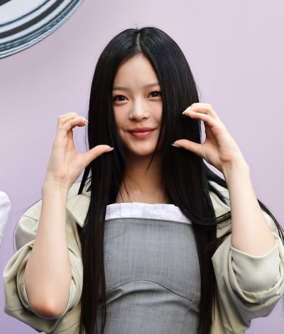 뉴진스 하니, 심쿵 눈맞춤[TEN포토]