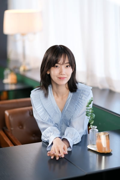 신현빈, ♥문상민과 14살 나이차 극복했다…"나이 중요하지 않아, 자부심 느껴" ('신데렐라') [TEN인터뷰]