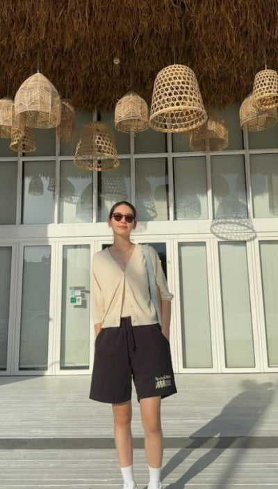 '172cm 54kg' 김진경, '♥골키퍼 남편' 작품 대방출…숨겨지지 않는 모델 포스