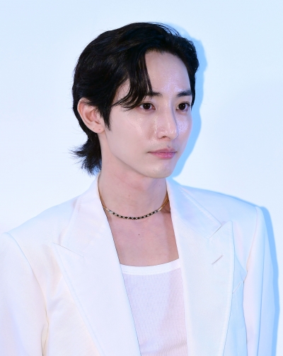 이수혁, 어느쪽으로 봐도 잘생김[TEN포토]