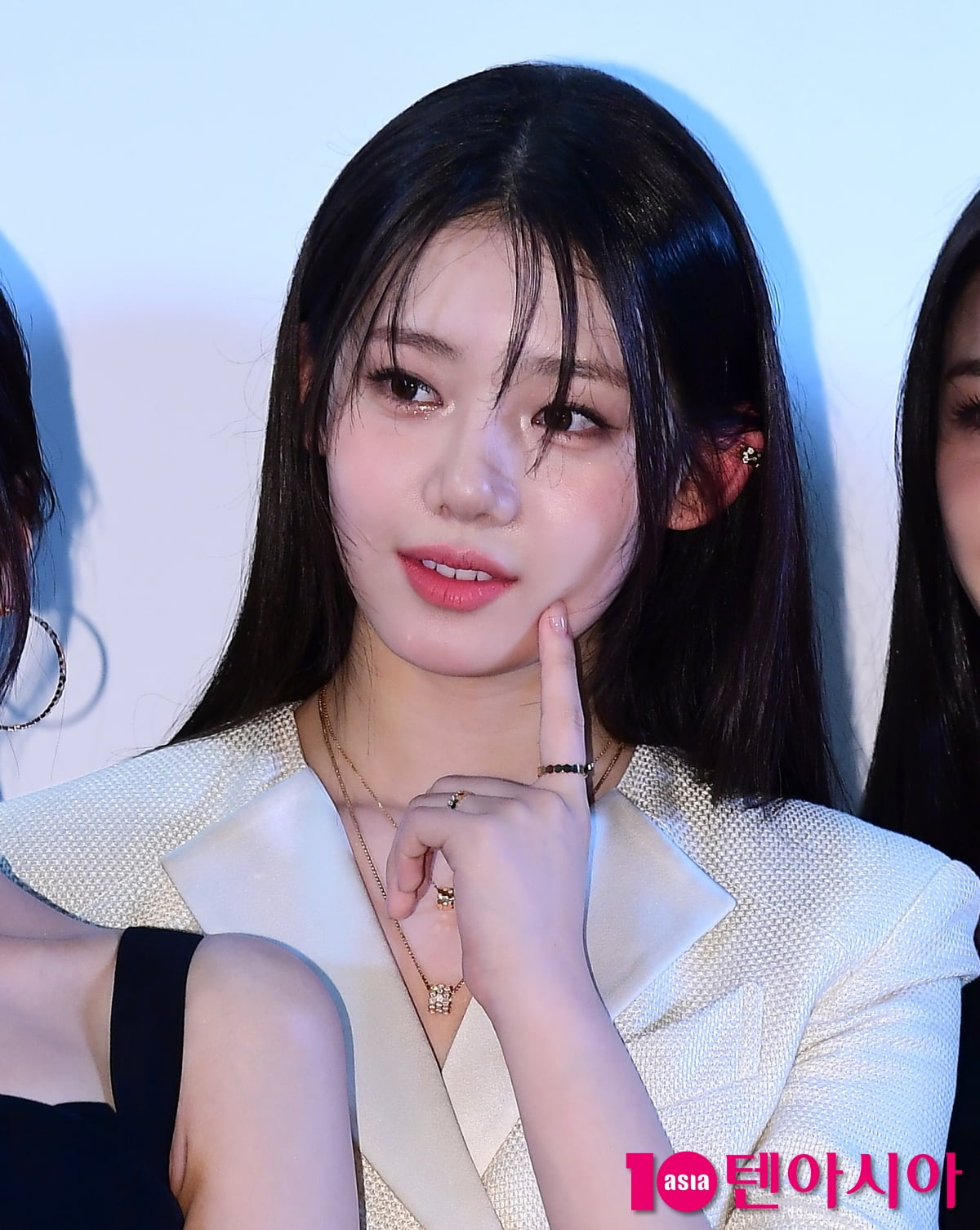 베이비몬스터 로라, 청순한 미모[TEN포토]
