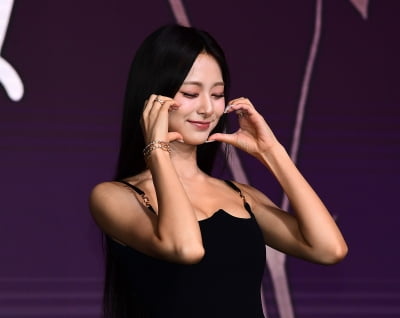 TWICEのツウィ、ソロデビュー前に強烈なパフォーマンスを誓う
