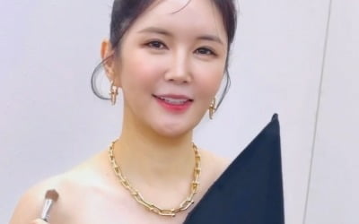 장영란, 시상식인데 2740만원 목걸이에 620만원 귀걸이 정돈 해야지…우아+러블리