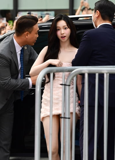 에스파 카리나, 등장만으로 성수동이 들썩들썩[TEN포토]