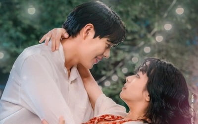 New Drama 'The Bra Strap Fell Down' Starring Lee Joo-young and Shin Jae-ha to Premiere on tvN