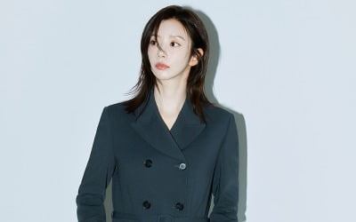 '163cm 46kg' 이주빈, 살이 더 빠졌나…꽁꽁 싸매도 가녀린 실루엣 [화보]