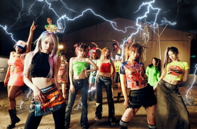 LE SSERAFIM、ビルボード『ホット100』に2曲連続ランクイン、K-POPガールズグループの先頭を走る
