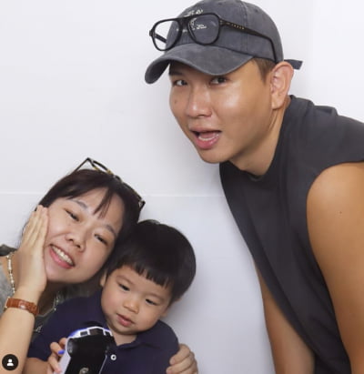 똥별이, 母 홍현희와 점점 닮아가네…제이쓴까지 함께한 단란한 가족사진
