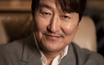 Song Kang-ho Confirmed to Star in Director Mo Wan-il's New Series 'Inside Men'