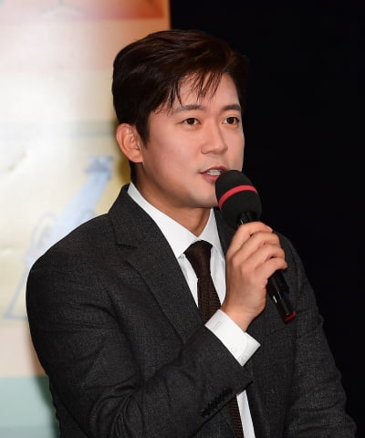 アナウンサー金大浩、腸炎で収録中に離脱 - MBC『救って！ホームズ』特集