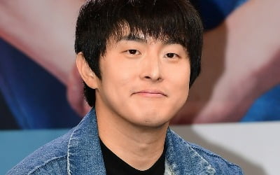 기안84, 개구리에 뽀뽀 '쪽'→소에 감정이입…감수성 남다르네('음악일주')