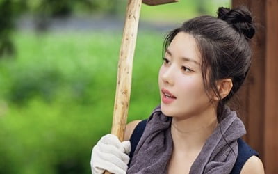 24억 건물주 되더니…권은비, 지방 촬영 중 "고정 아니면 안 하겠다" 도발 ('시골간Z')