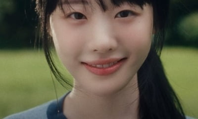 전소연 손 잡은 QWER, '고민중독' 강세 노린다…신곡 '내 이름은 맑음' 컴백