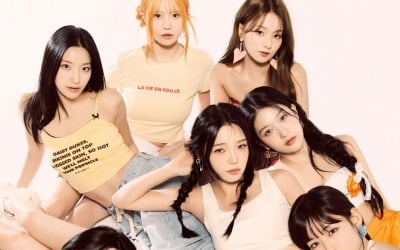 프로미스나인, 데뷔 7년 차에 제대로 물 만났네…멜론 '톱10' 최초 진입