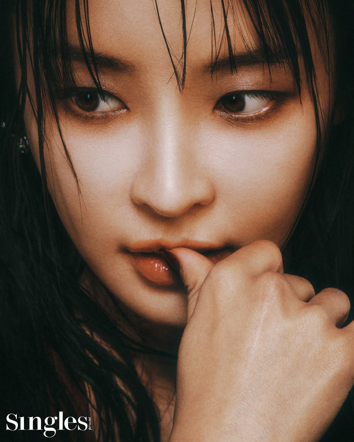 '강타♥' 정유미, 가슴 노출 이유 있었네…"역할 줄어들고 제작 미뤄지더라"