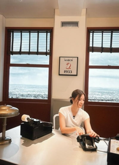 이러니 번호 따였지…'♥권상우' 손태영, 올 화이트 룩으로 모델핏 완성