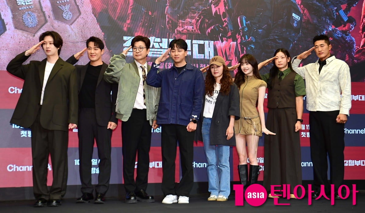 강철부대 W 국군의 날 마나요[TEN포토]