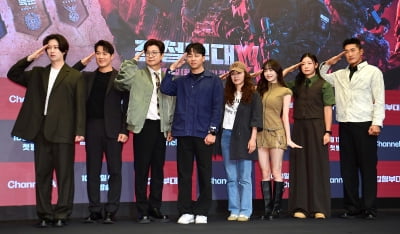 강철부대 W 국군의 날 마나요[TEN포토]