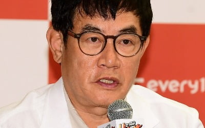 Lee Kyung-kyu Expresses Outrage Over Monkey Mating Joke on 'Radio Star'