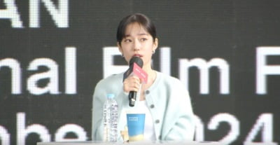 Actress Noh Yoon-seo Feels Threatened by Hong Kyung's Innocence at 'Hear Me' Open Talk
