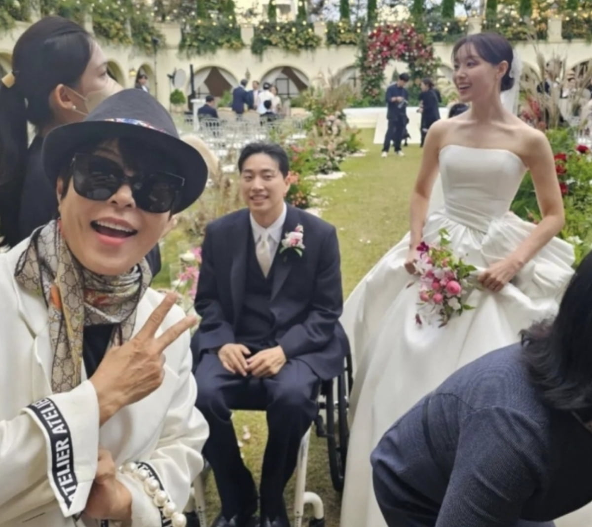 시크릿 출신 가수 송지은, 유튜버 박위 결혼식/사진=코미디언 조혜련 인스타그램