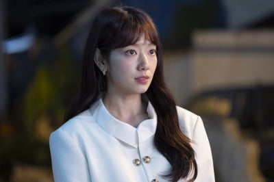 Park Shin-hye's Electrifying Performance in 'Judge from Hell' Boosts Ratings