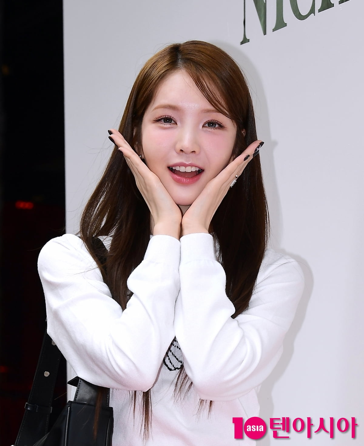 수스, 꽃 한송이가 왔어요[TEN포토]