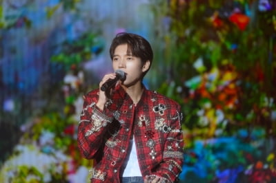 남우현, 명품 음색으로 홍콩 찢었다…말레이시아서 亞 투어 대미 장식