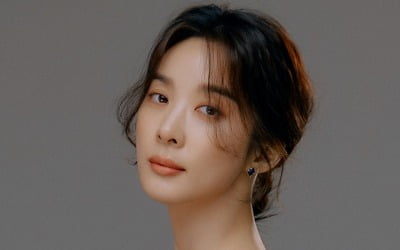 [공식] 이청아, 공유·수지와 한솥밥 먹는다…매니지먼트 숲과 전속계약 체결