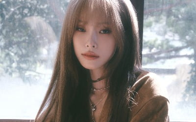 '데뷔 10주년' 헤이즈 "그리운 시절 떨쳐내고 새 출발 할 때…위로를 노래하겠다" [TEN인터뷰]