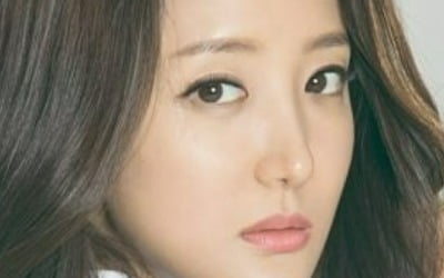 俳優サガン、夫との死別後のシングルライフを公開