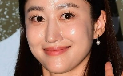 '치과의사♥' 전혜빈, 40세에 출산했다…"늦은 나이에 만난 아들, 더 귀중해" ('꽃중년')
