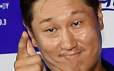 [종합] 이대호, 인성 논란 터졌다…"사인 요청 무시, 경호원보다 무서워" ('라스')