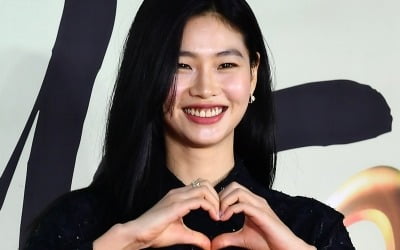 '♥이동휘' 정호연, 확 뜨더니 겹경사 터졌다…"많은 감사한 일들" 문체부장관표창 수상자