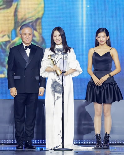 DONG XIAOHAN, 해외가수 부문 아시아특별상[TEN포토]