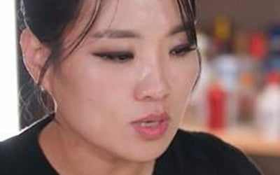 Chef Jeong Ji-seon Opens Up About Miscarriage After 'Black and White Chef' Filming